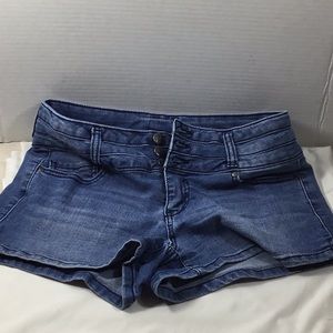 Blue Spice size 7 stretch cotton blue denim shorts